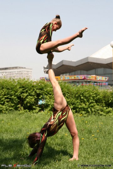 Acrobatic team